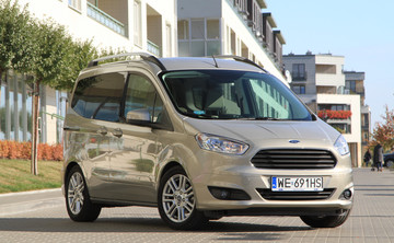 FORD Tourneo Courier Ambiente 1.5 TDCi 75KM 55KW
