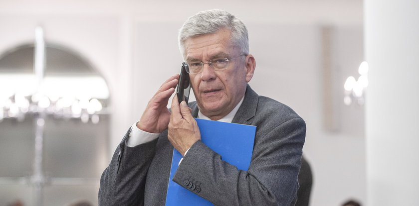 Telefon senatora Karczewskiego nie milknie. Zapewnia, że już zgłaszają się chętni do nowej rady medycznej. Mowa o wybitnych profesorach