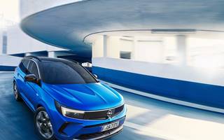 Opel Grandland zmienia styl