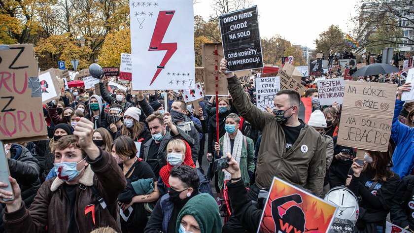 Strajk Kobiet obecny na manifestacjach