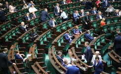 Nowoczesna alarmuje: PiS ma cichy plan. Chce jeszcze przed wakacjami przejąć kontrolę nad organizacji pozarządowymi