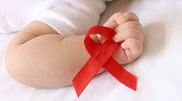 HIV i AIDS a dzieci. Co zrobić, gdy dziecko się zarazi?