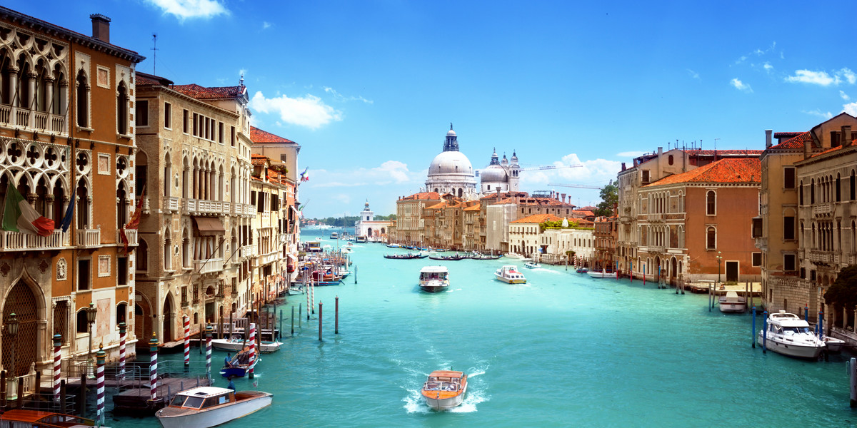 Wprowadzenie biletów wstępu do Wenecji zostało przełożone o rok. 