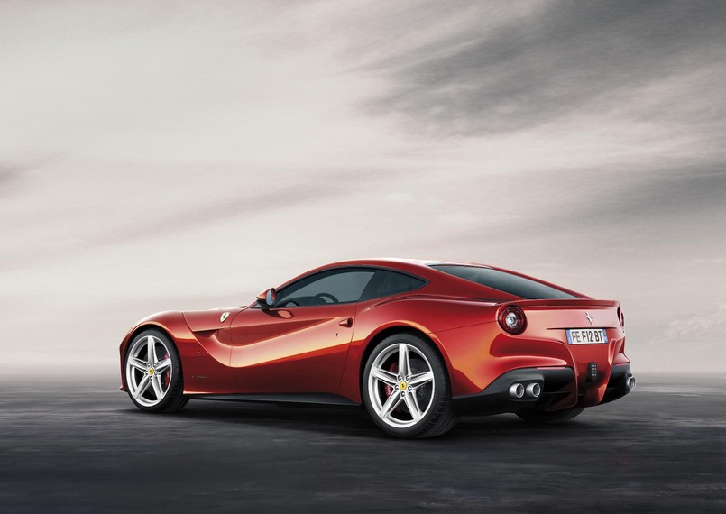 F12 berlinetta nowość, która zastępuje model 599 GTB