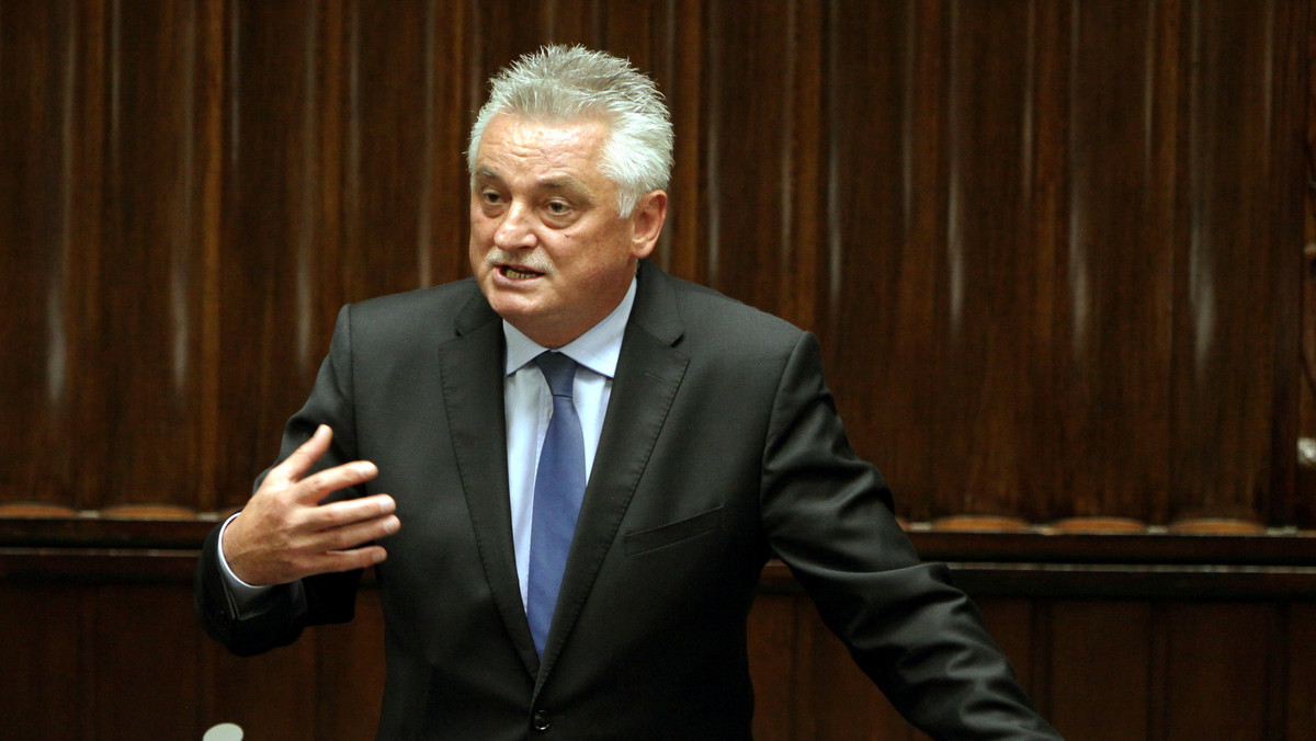 Mirosław Drzewiecki prosi o przeniesienie przesłuchania przed hazardową komisją śledczą ze względu na zły stan zdrowia — donosi TVN24.