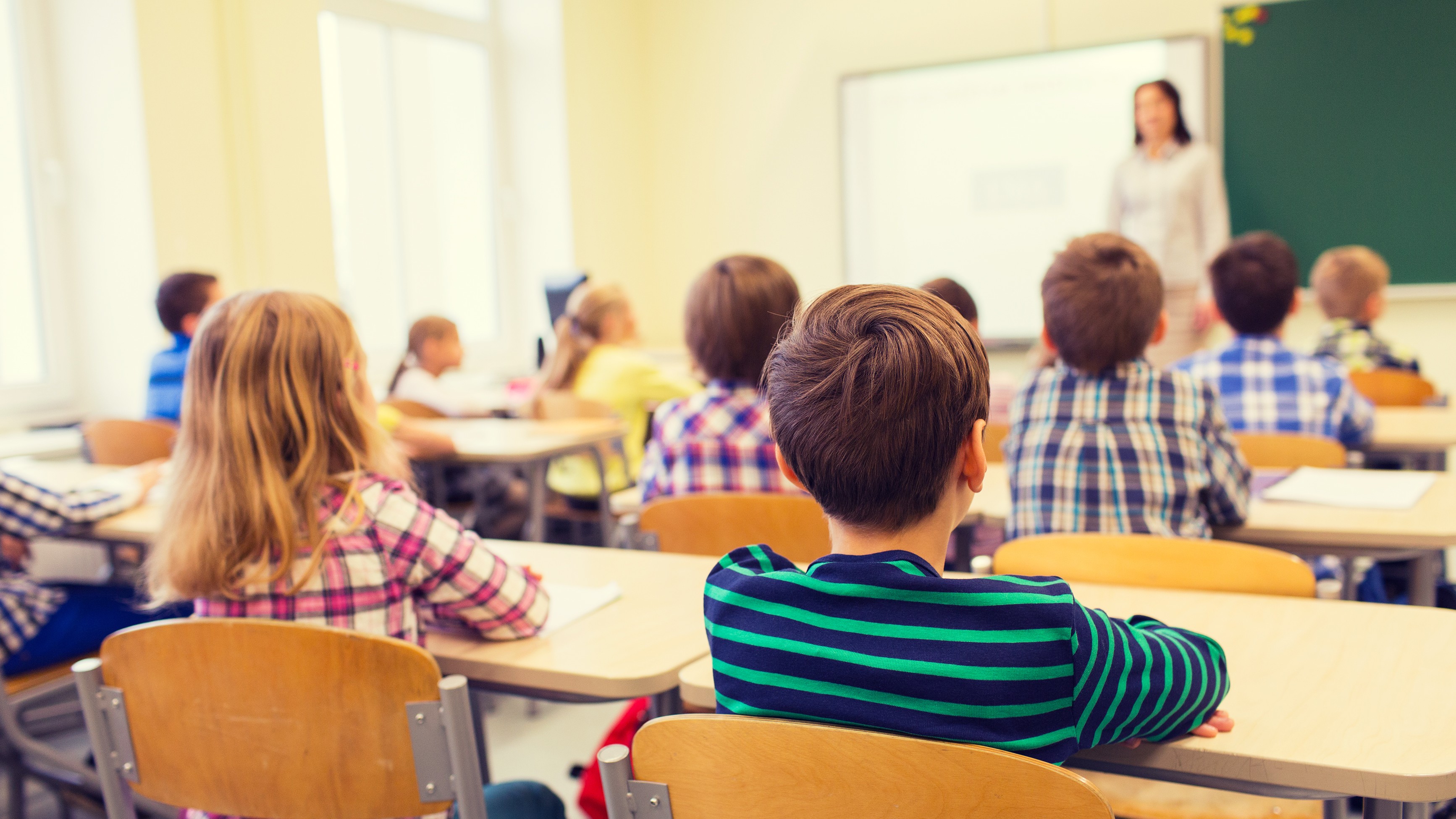 Rezultatele PISA evidențiază provocările sistemului educațional românesc și inegalitățile sociale profunde