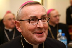 Bp Jarecki: Myślę, że dzisiaj w Polsce nie ma sojuszu ołtarza z tronem