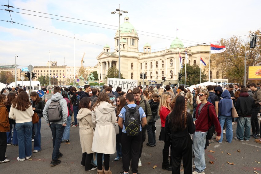 Skup kod Skupštine Srbije