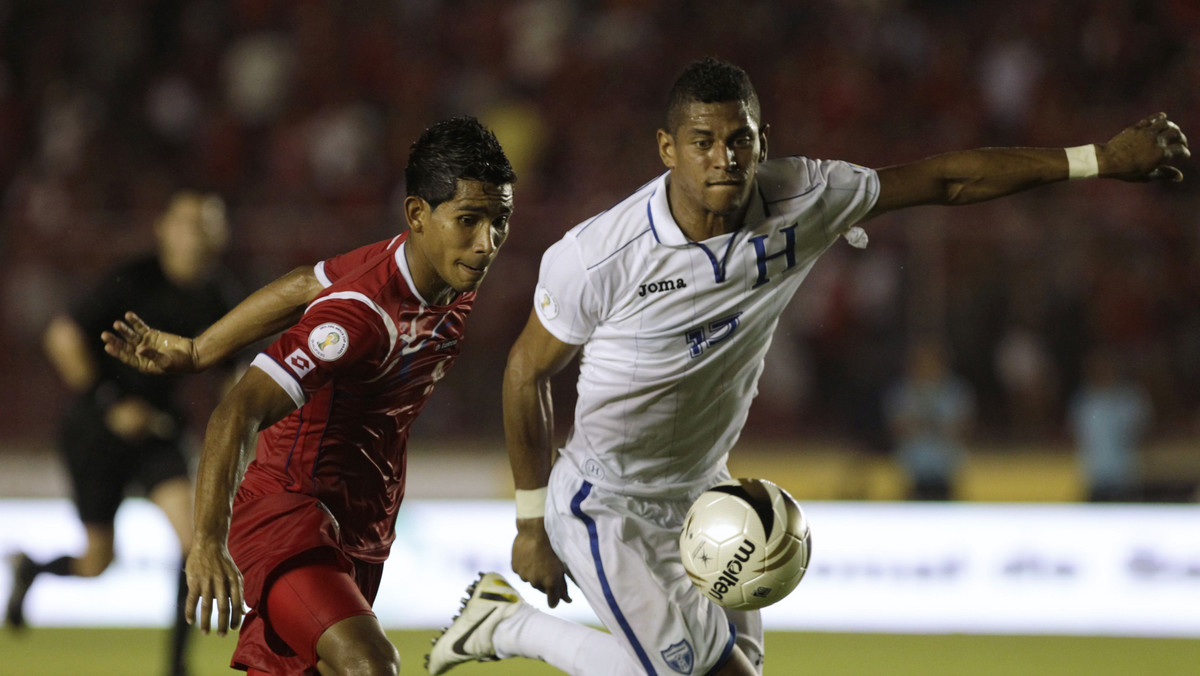 We wtorkowych meczach eliminacyjnych mistrzostw świata w strefie Ameryki Północnej i Centralnej, reprezentacja Meksyku bezbramkowo zremisowała z USA. Gdzie indziej ważne zwycięstwo odniosła Panama, która pokonując Honduras awansowała na pozycję lidera grupy.