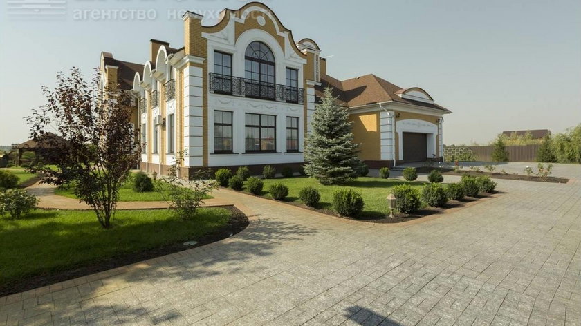 Biskup Paweł sprzedaje w Kijowie luksusową willę