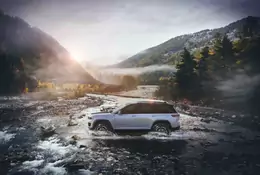 Można już zamawiać nowego Jeepa Grand Cherokee 4xe Plug in Hybrid. Znamy polskie ceny