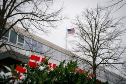 Ambasada USA usunęła duńskie flagi. Były na nich nazwiska 44. żołnierzy poległych w Afganistanie