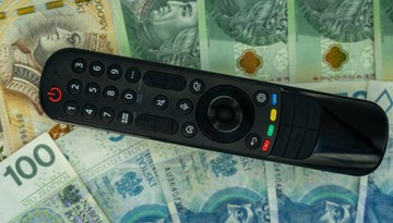 Abonament, kary i nowy podatek. Państwo dokręca śrubę - zapłaci każdy dorosły