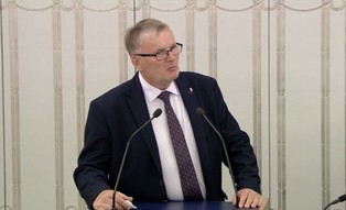 Senator PiS Waldemar Bonkowski w końcu zatrzymany. Znęcał się nad zwierzętami