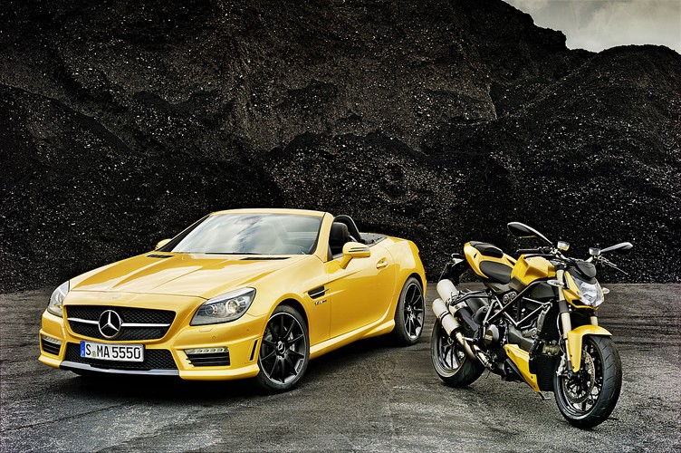 Mercedes SLK 55 AMG i Ducati Streetfighter 848
