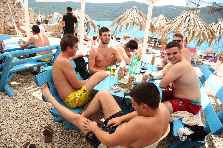 Srpski turisti u Neumu