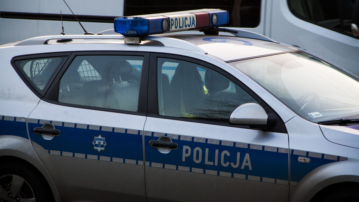 Były policjant z Kalisza podejrzany o pedofilię został aresztowany. 42-latek usłyszał osiem zarzutów - informuje RMF FM.