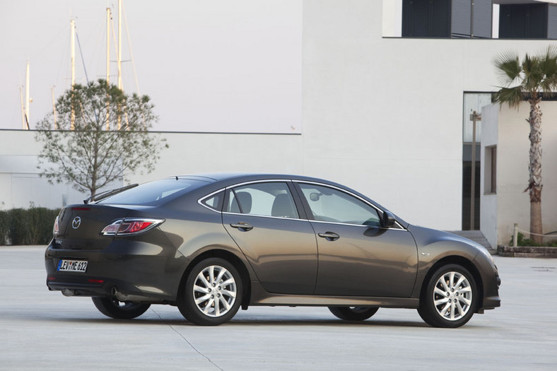 Mazda 6 - Ulepszona i... tańsza