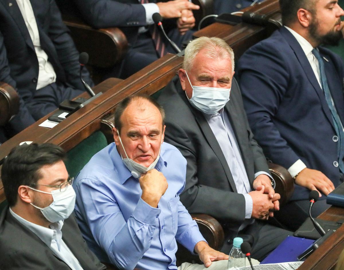 Zamieszanie z lex TVN to zaledwie przedsmak. Ziobro już próbuje się stawiać Kaczyńskiemu - Vimarsana News