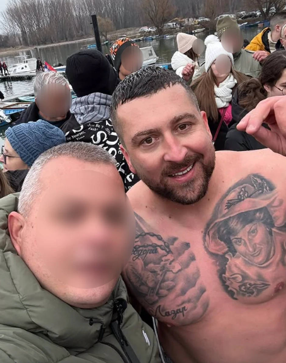 Mladen Vuletić plivao za Časni krst