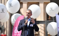 Protest nauczycieli w Warszwie. Domagają się wysokich podwyżek i dymisji szefowej MEN [FOTO]