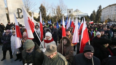 Onet24: ustawa o zgromadzeniach znów w Sejmie