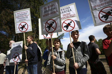 Mieszkańcy Redzikowa protestowali przeciwko budowie bazy tarczy antyrakietowej [GALERIA]