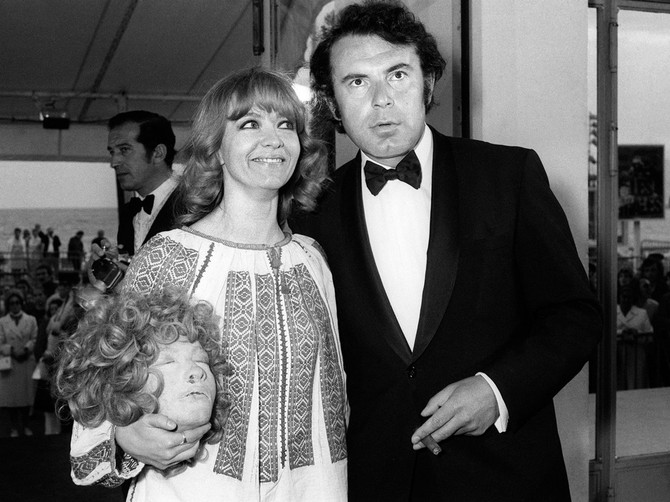 Milena Dravić i Miloš Forman u Kanu foto: profimedia/ RALPH GATTI, AFP