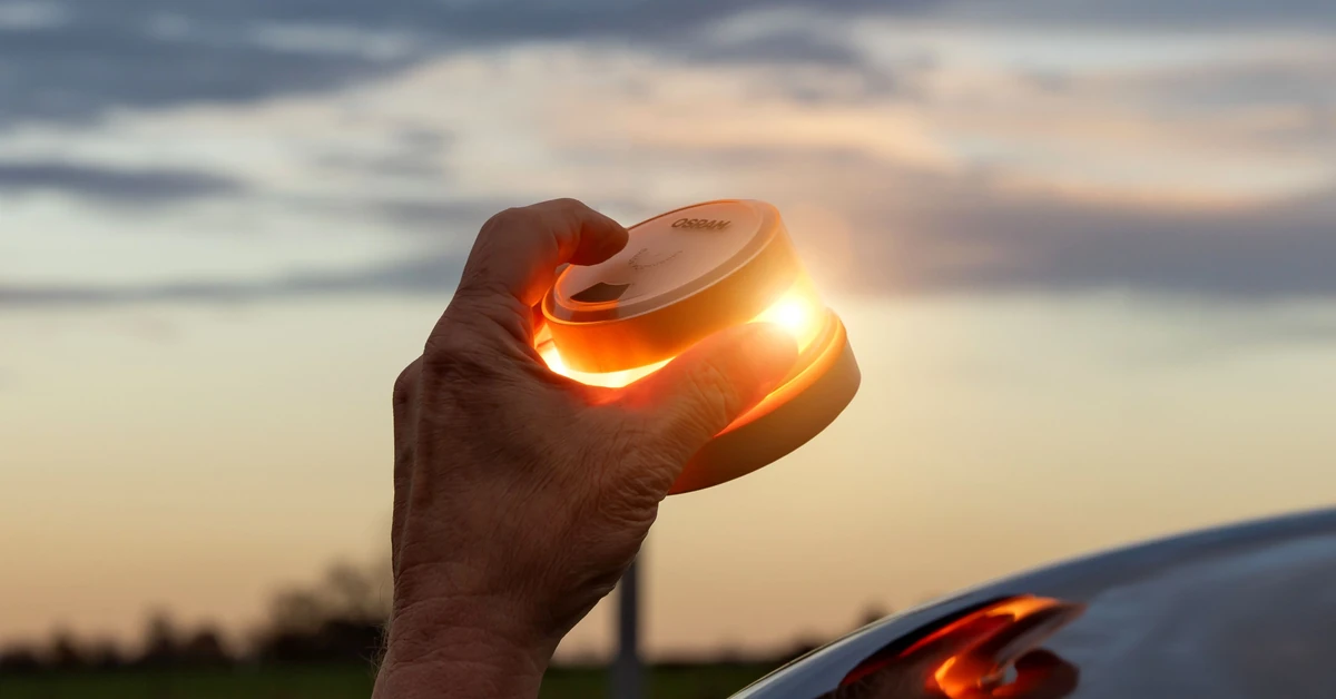 Od 1 stycznia nowe obowiązkowe wyposażenie samochodu. Zamiast z trójkątów