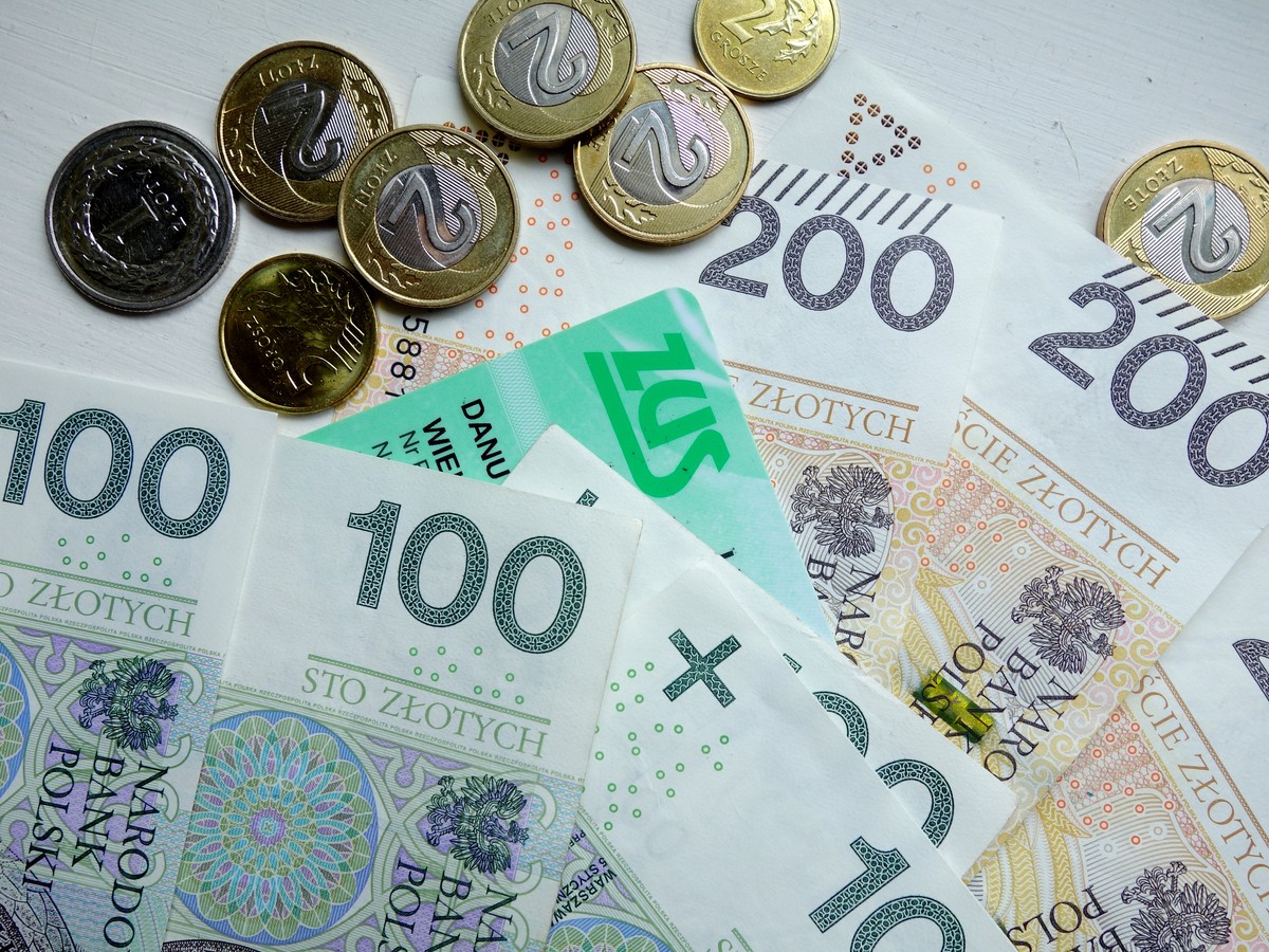 Kiedy będzie wypłacana czternasta emerytura? Kto może liczyć na wypłatę czternastej emerytury?