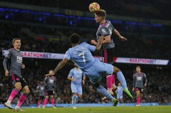 103 przypadki zakażenia COVID-19 w Premier League