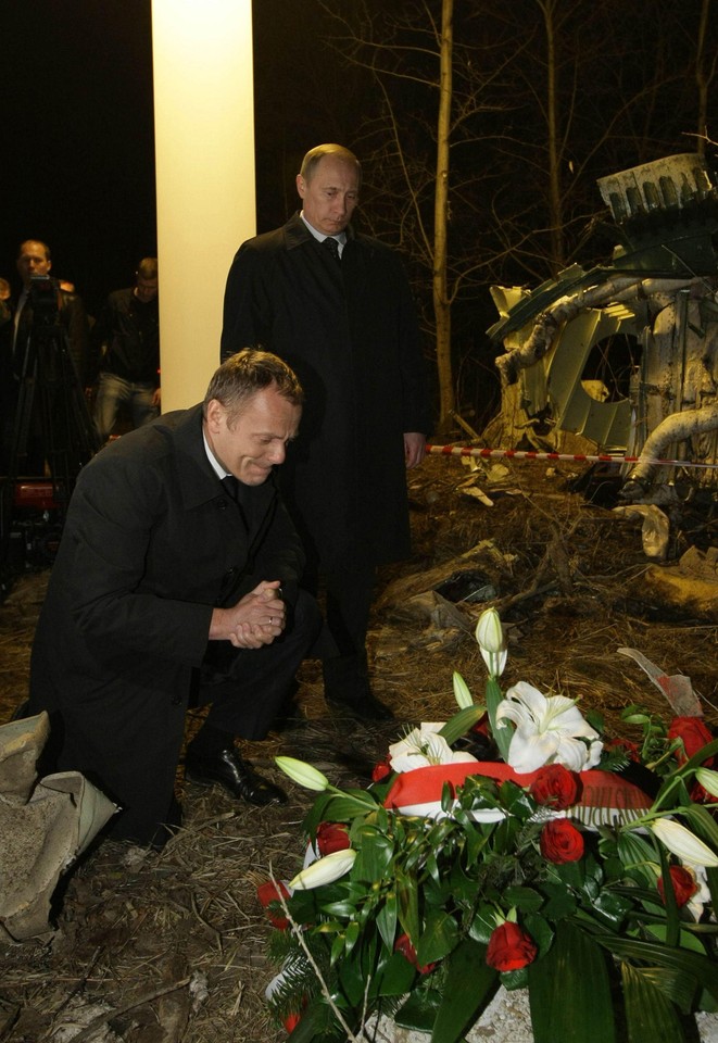 2010-04-10T202806Z_01_SMO104_RTRIDSP_3_POLAND-PRESIDENT-CRASH.jpg