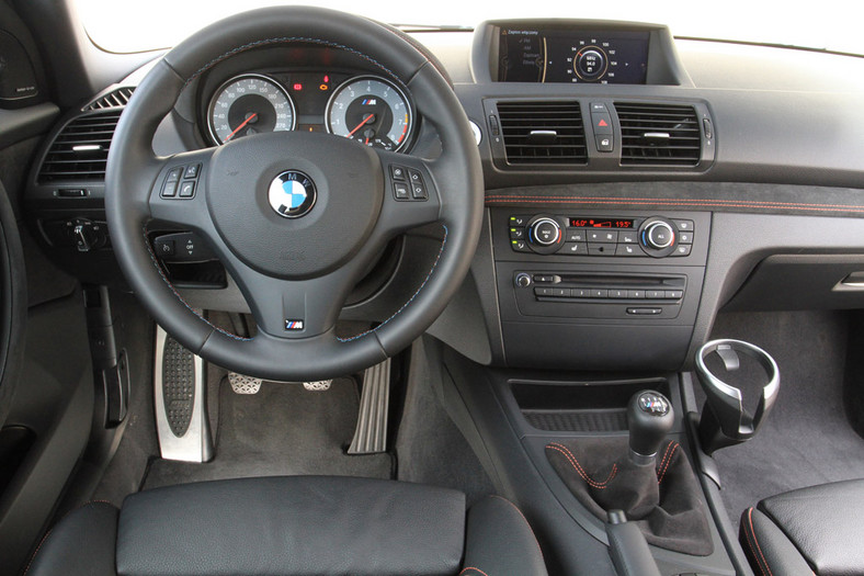 BMW serii 1M Coupe to sport w czystej postaci