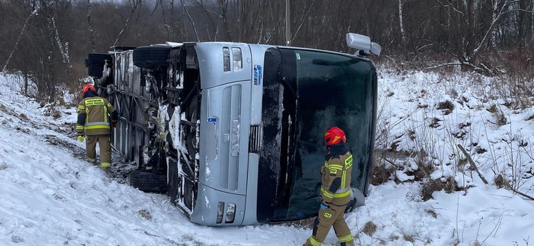 Wypadek autokaru na Podkarpaciu. Wielu rannych