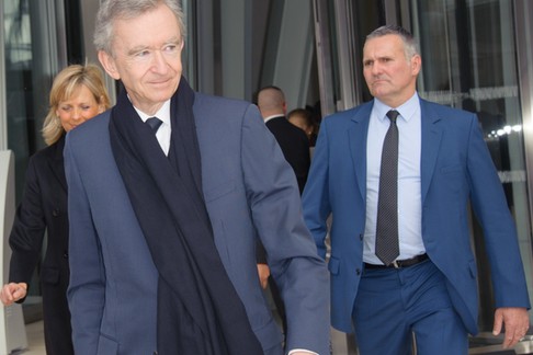 BERNARD ARNAULT - ARRIVALS OF PEOPLE IN LOUIS VUITTON FASHION SHOW 