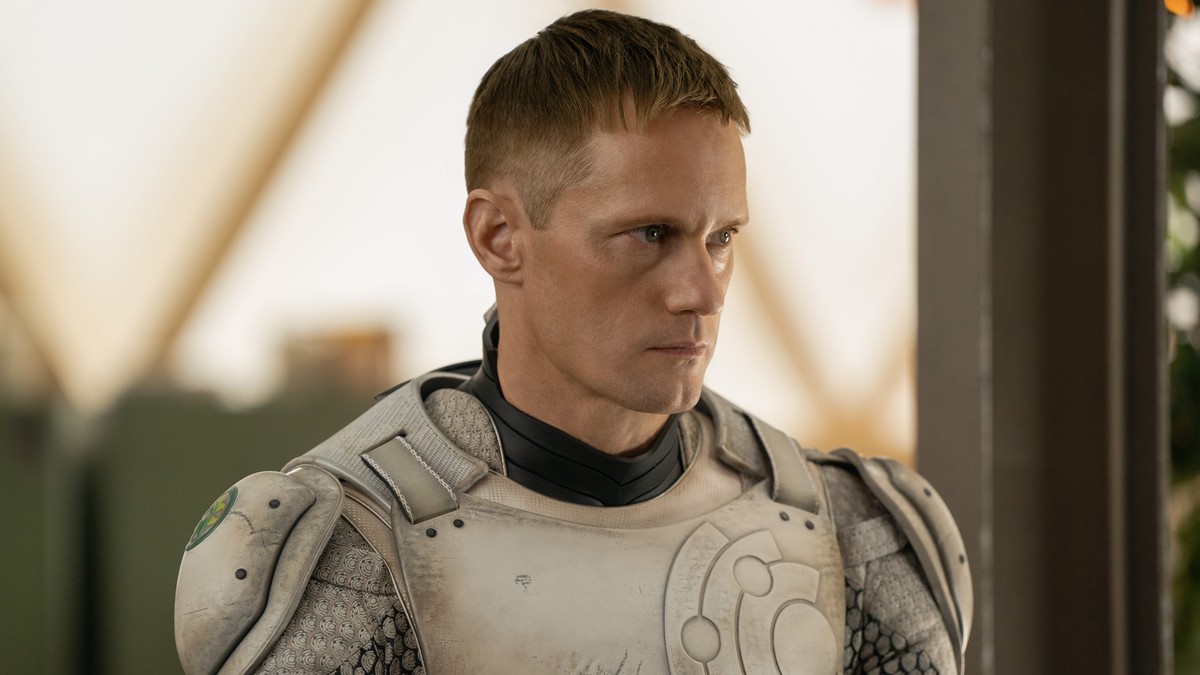 Alexander Skarsgård w serialu "Pamiętniki Mordbota"
