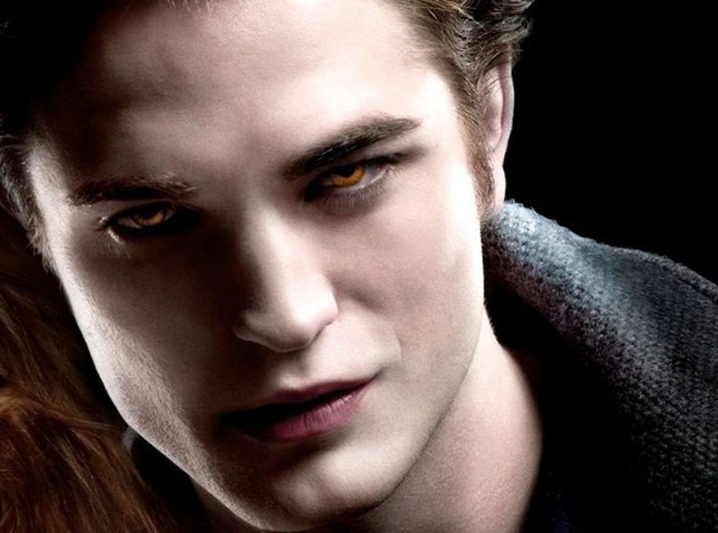 Robert Pattinson jako Edward Cullen