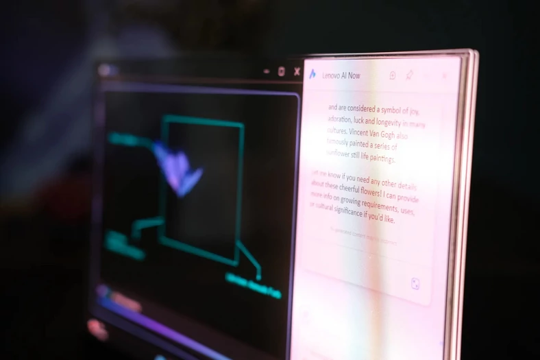 Lenovo ThinkBook Transparent Display ekran