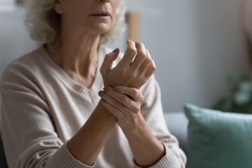 alacsony pulzus, kardiológia, diagnosztizálás, pulzusmérés, szívritmus