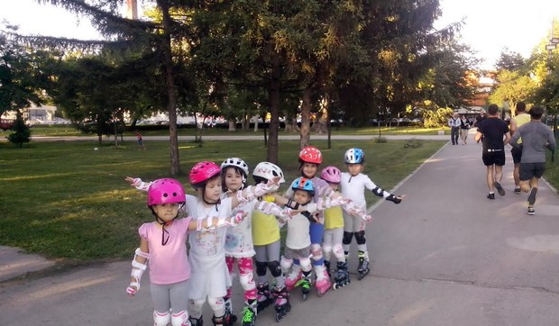 Male Nišlije voze rolere u Čairu,foto Promo