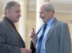 Macierewicz w komisji Olewnika. PO mówi: Nie