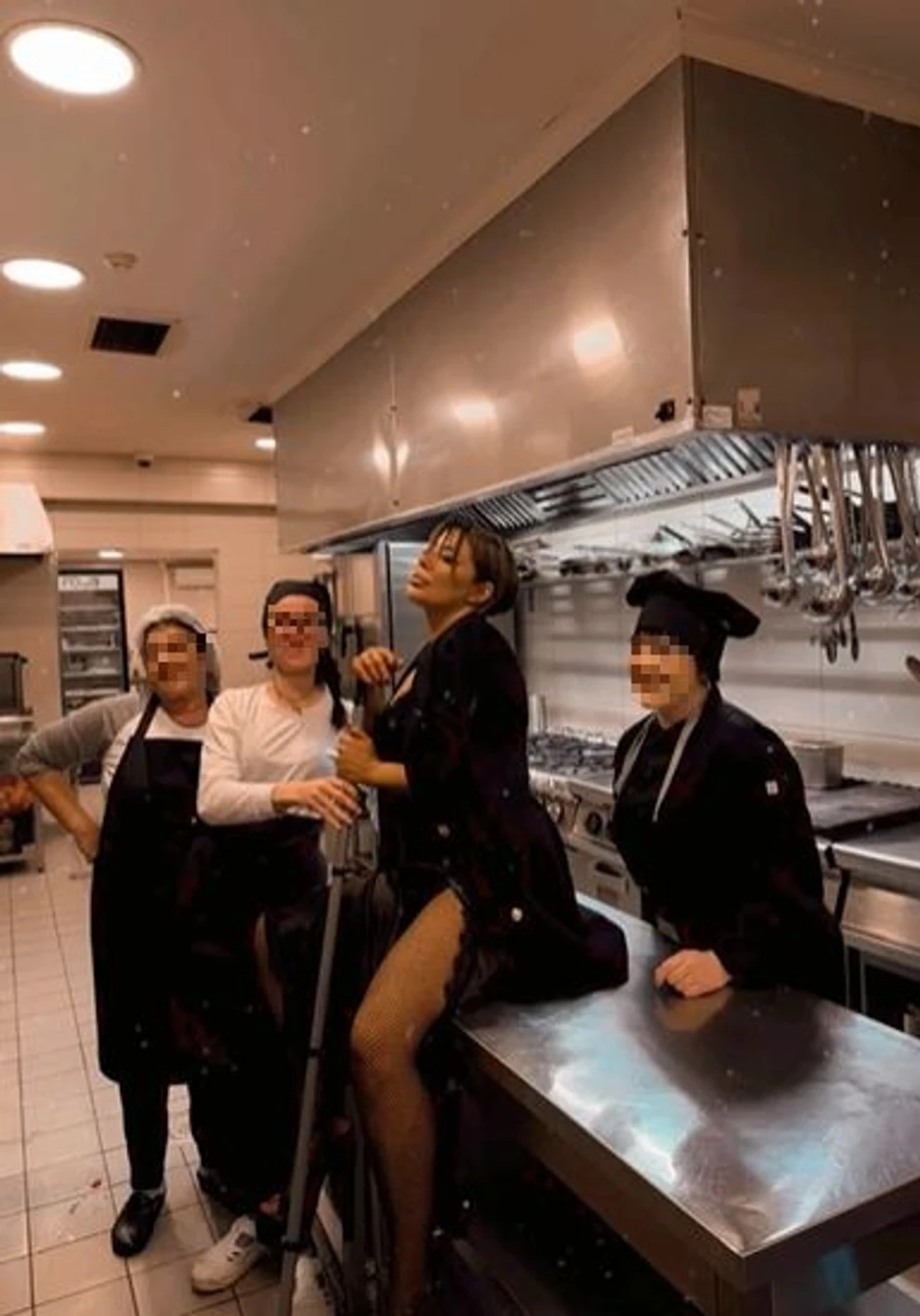 Ana Nikolić, objava