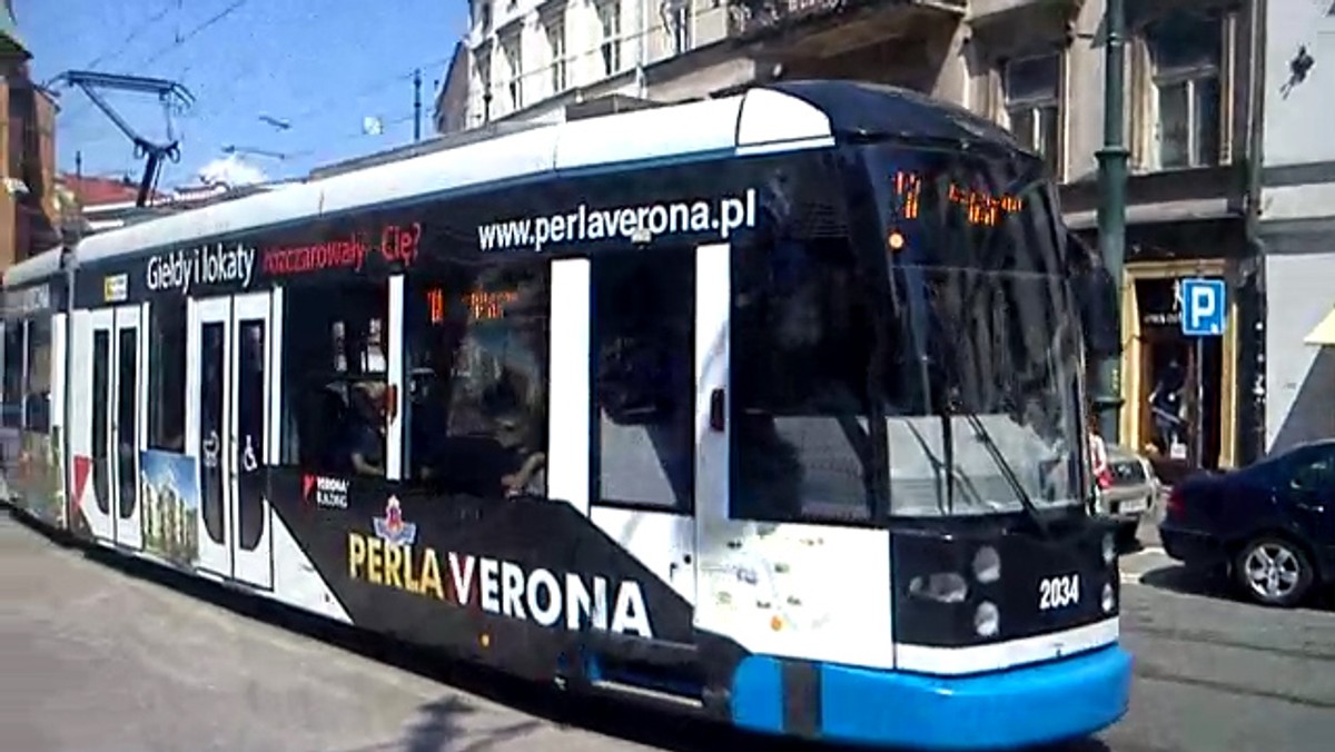 Od poniedziałku 25 sierpnia rozpoczyna się drugi etap remontu torowiska tramwajowego na ulicy Na Zjeździe. Ten etap prac potrwa do 10 października i spowoduje spore zmiany w funkcjonowaniu komunikacji miejskiej. Zawieszonych zostanie m.in. sześć linii tramwajowych.