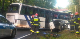 Tragedia! Autobus z dziećmi miał czołówkę z tirem pod Ostródą. Są ofiary