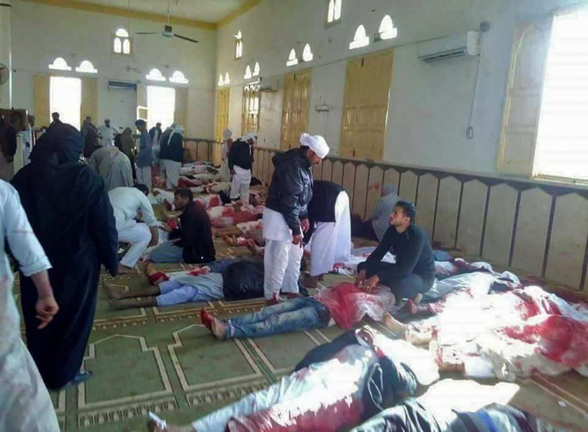 Krwawy zamach na meczet