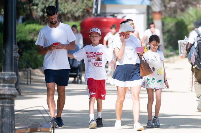 Novak i Jelena Đoković sa decom u Marbelji