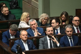 Wzrost poparcia dla rządu, ale nadal przeważają oceny negatywne [SONDAŻ]