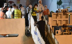 Włochy grożą UE: Albo przyjmiecie migrantów albo koniec z płatnościami