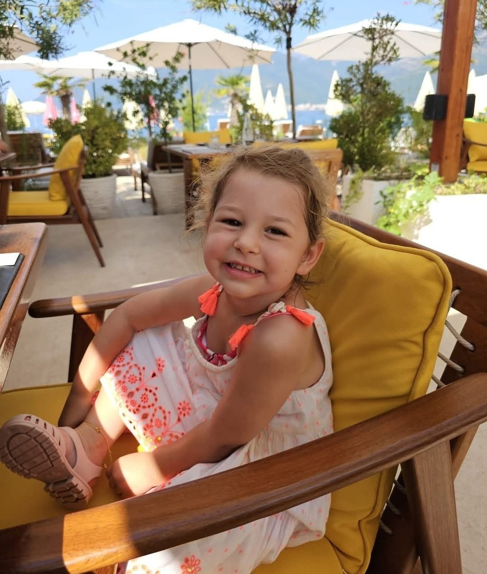 Sienna bola normálne a zdravé dievčatko.