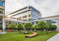 Miasteczko Orange gotowe. Supernowoczesny biurowiec już w rękach Katarczyków